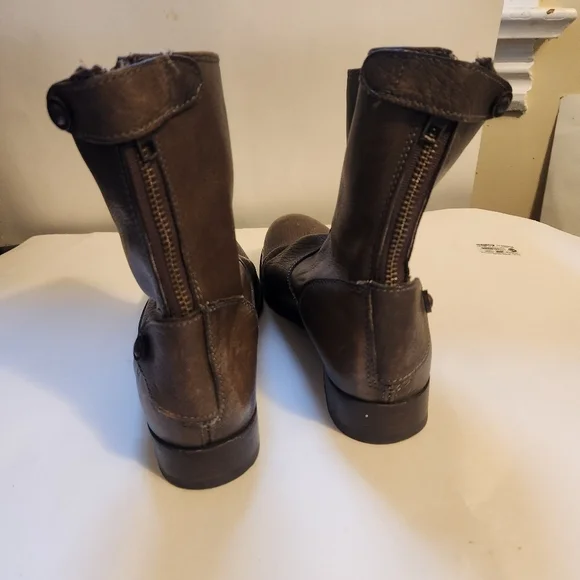 Frye boots size 7 in EUC - Picture 8 of 10
